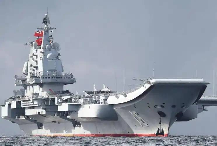 皇冠信用网会员
_美国航母“尼米兹”号皇冠信用网会员
，长期逗留中方黄岩岛，055率队大胆插入，打乱美军布局！