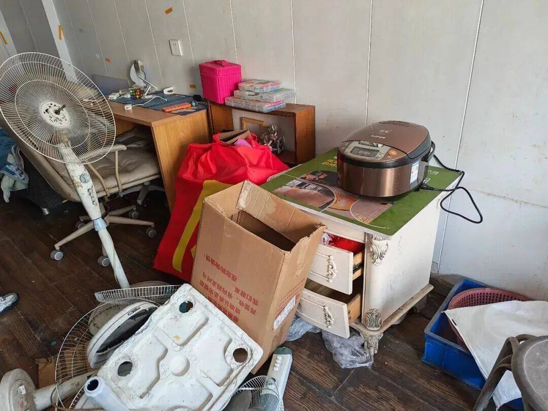 世界盃代理_镇江一高中生进了ICU世界盃代理，大家站了出来……